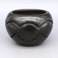 Black bowl with carved geometric design
 by Mida Tafoya of Santa Clara