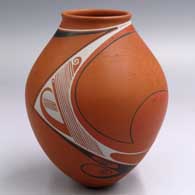 Polychrome jar with a raised rim and a flowing sgraffito and painted geometric design
 by Diego Valles of Mata Ortiz and Casas Grandes