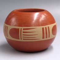 Buff-on-red jar with a 4-panel bear paw and geometric design
 by Doug Vigil of San Ildefonso
