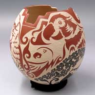 Polychrome jar with a terrace cut opening and a sgraffito optical illusion bird, flower and geometric design
 by Abraham Rodriguez of Mata Ortiz and Casas Grandes