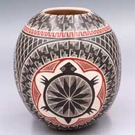 Polychrome jar with a 3-panel turtle, medallion and geometric design
 by Eleuterio Pina of Mata Ortiz and Casas Grandes