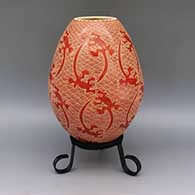 Red and white jar with sgraffito lizard and geometric design
 by Leonel Lopez Sr of Mata Ortiz and Casas Grandes