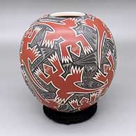 Polychrome jar with a sgraffito lizard and geometric design
 by Humberto Pina of Mata Ortiz and Casas Grandes