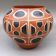 Polychrome jar with a geometric design
 by Warren Coriz of Santo Domingo