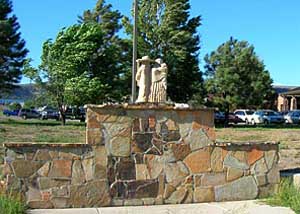 Pioneers Monument in Dulce