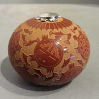 Sgraffito seed pot with silver lid, by Debra Duwyenie of Santa Clara Pueblo Seed pot with sgraffito design and silver lid