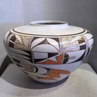 White ware jar created by Fawn Navasie