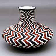 A polychrome low-shouldered jar decorated with a lightning bolt geometric design
 by Paula Estevan of Acoma